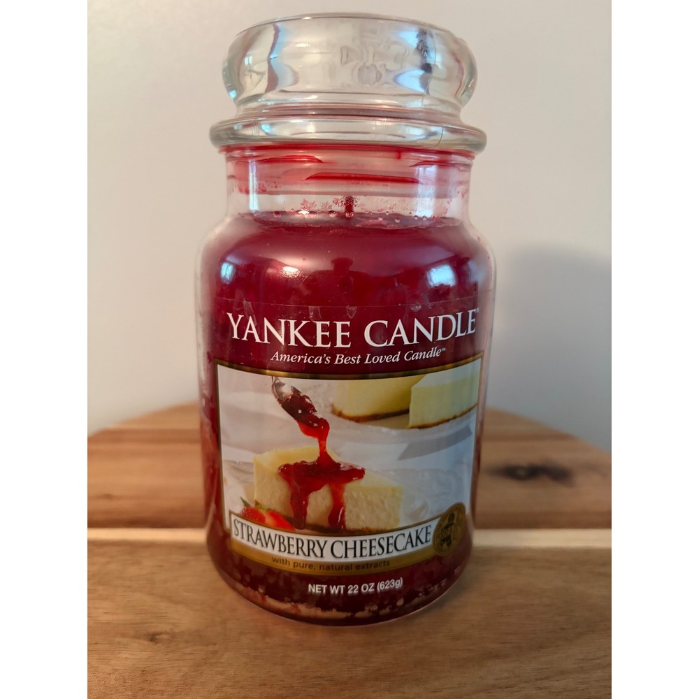 Yankee Candle Strawberry Cheesecake 22 oz Large Jar New